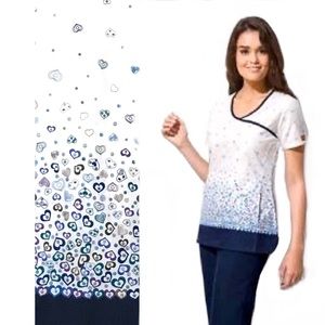 🆕 Dickies Medical Top (Growing Hearts)